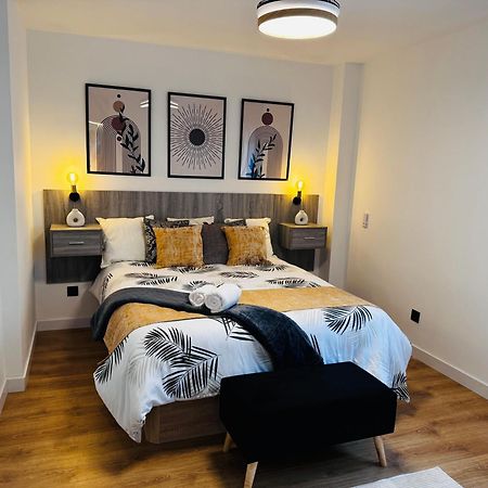 La Plaza Del Pilar Apartment Zaragoza Bagian luar foto