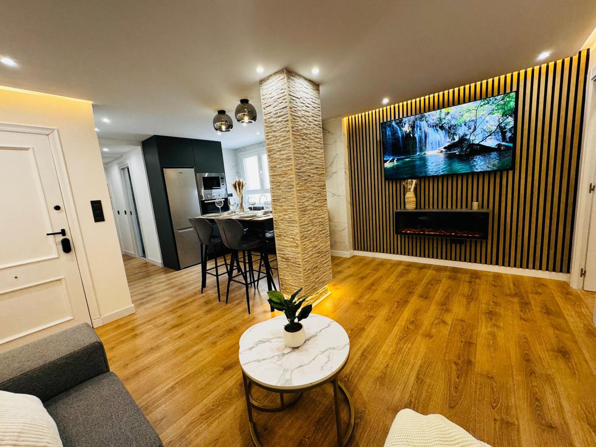 La Plaza Del Pilar Apartment Zaragoza Bagian luar foto