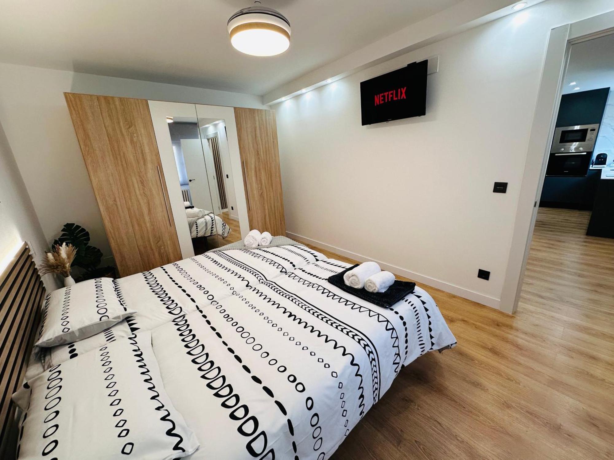 La Plaza Del Pilar Apartment Zaragoza Bagian luar foto